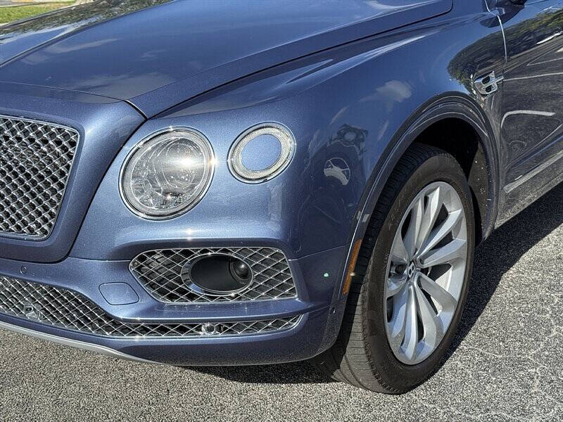 2018 Bentley Bentayga 10