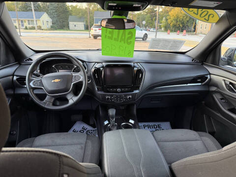 2023 Chevrolet Traverse LT Cloth