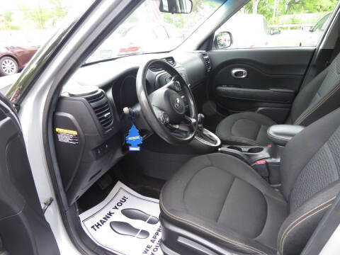 2015 Kia Soul +