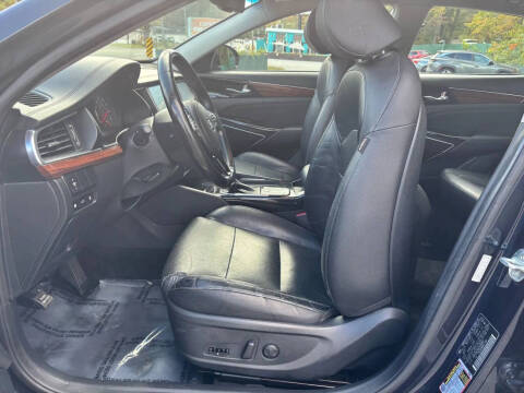 2018 Kia Cadenza Premium