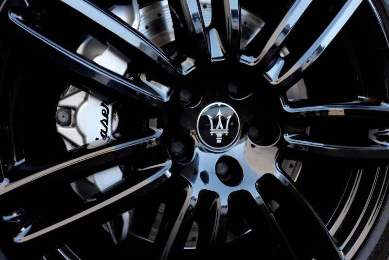 2022 Maserati Quattroporte Modena