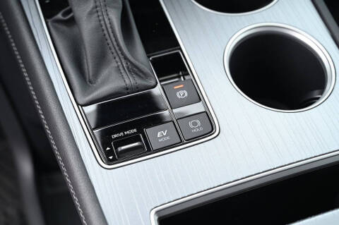 2025 Toyota Sienna XLE 8-Passenger