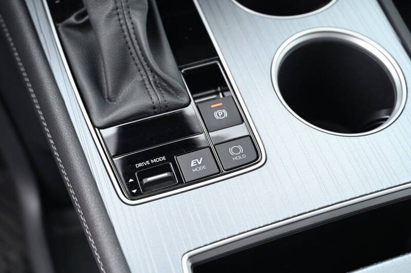 2025 Toyota Sienna XLE 8-Passenger