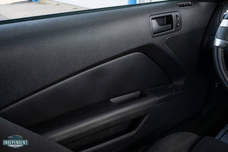 2014 Ford Mustang V6