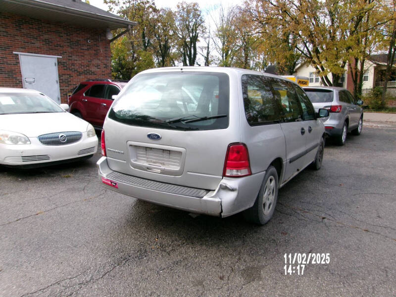2005 Ford Freestar S