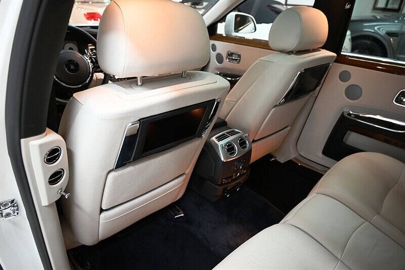 2013 Rolls-Royce Ghost 32