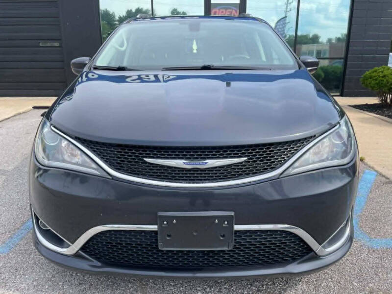 2020 Chrysler Pacifica Touring L