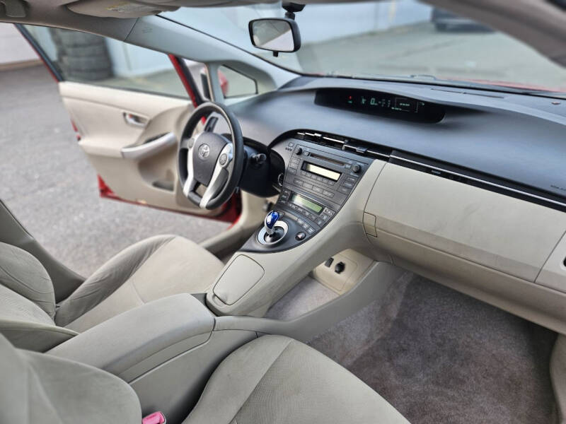 2011 Toyota Prius Two