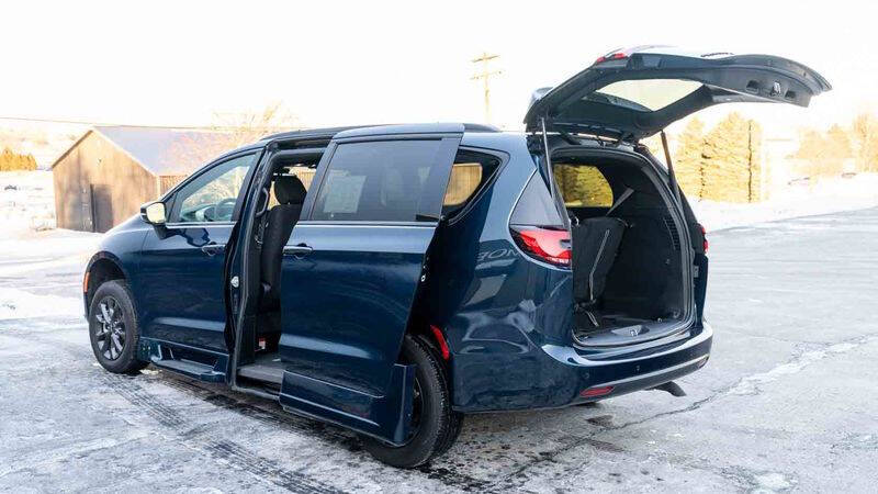 2022 Chrysler Pacifica Touring
