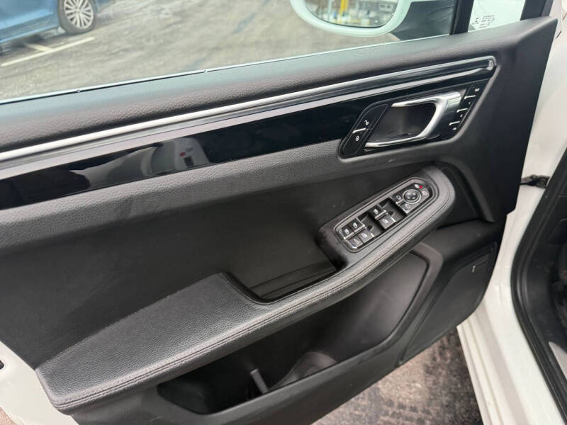 2016 Porsche Macan S
