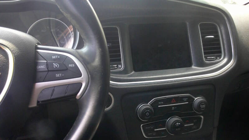 2017 Dodge Charger SXT