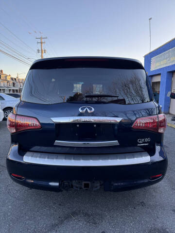 2015 Infiniti QX80