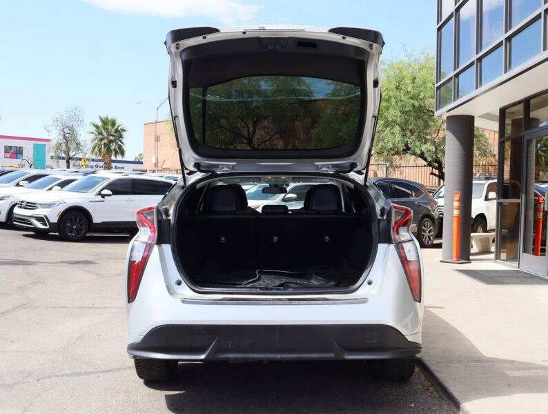 2016 Toyota Prius Three Touring