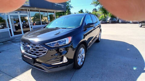 2022 Ford Edge Titanium