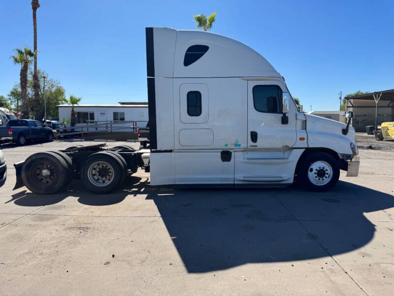 2016 Freightliner Evolution $18,291