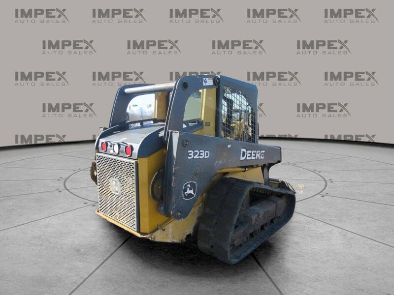 2010 John Deere 323D