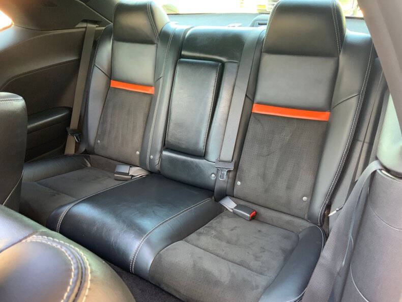 2008 Dodge Challenger SRT8