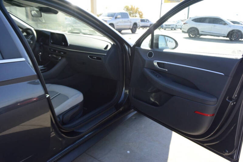 2022 Hyundai Sonata SE