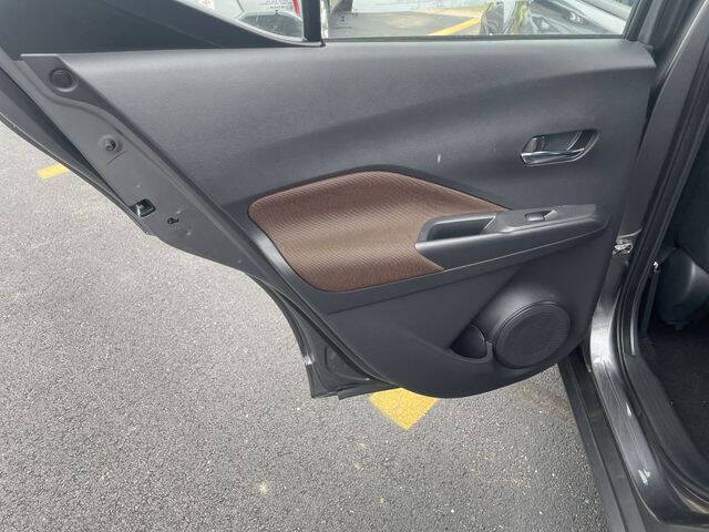 2024 Nissan Kicks SR