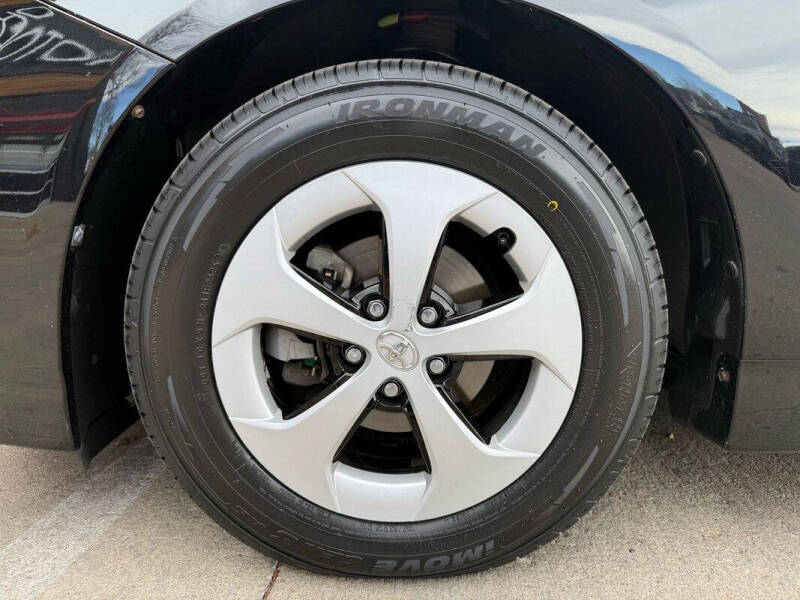 2015 Toyota Prius Three