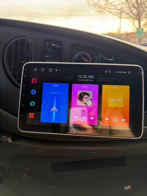 2003 Ford E-Series E-350 SD