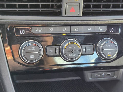 2020 Volkswagen Jetta R-Line