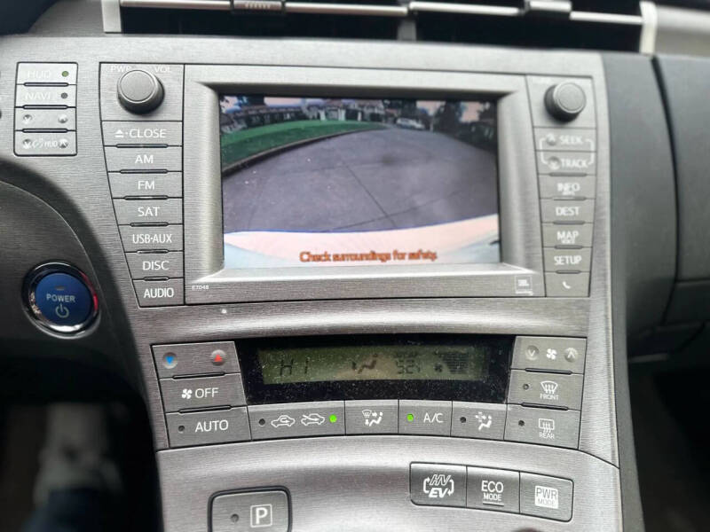 2012 Toyota Prius Plug-in Hybrid