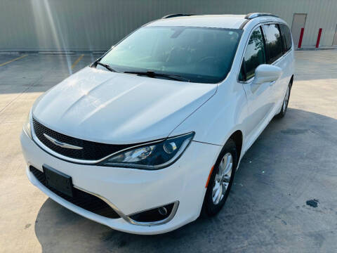 2019 Chrysler Pacifica for sale at ANU Texas in Huntsville TX