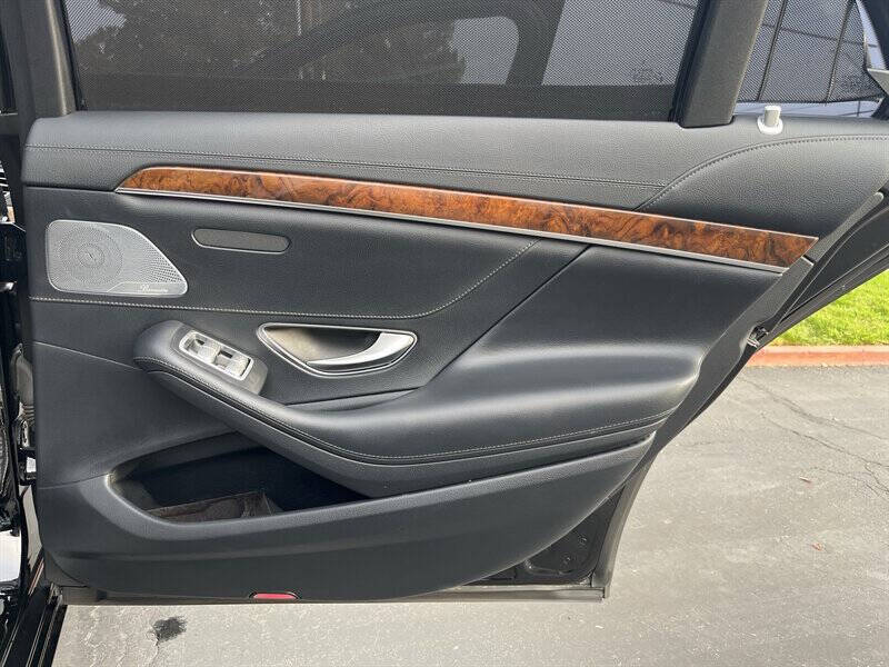 2014 Mercedes-Benz S-Class S 550