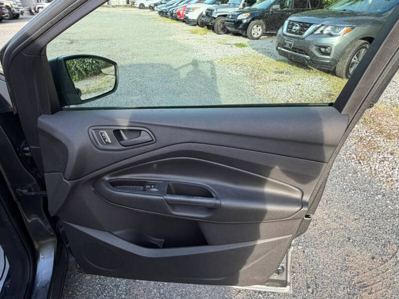 2015 Ford Escape S