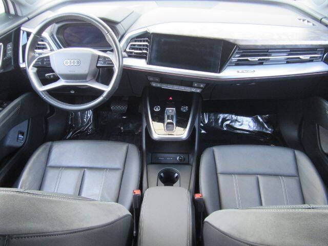 2022 Audi Q4 e-tron quattro Premium Plus 50