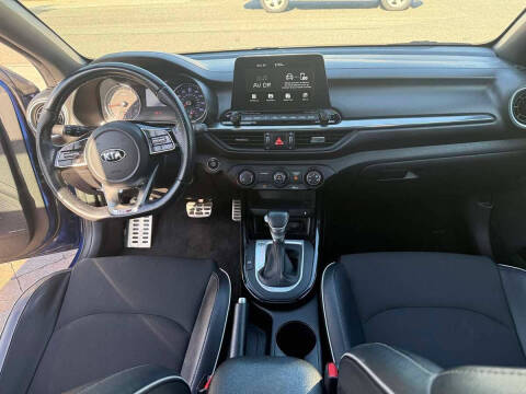 2020 Kia Forte GT Line