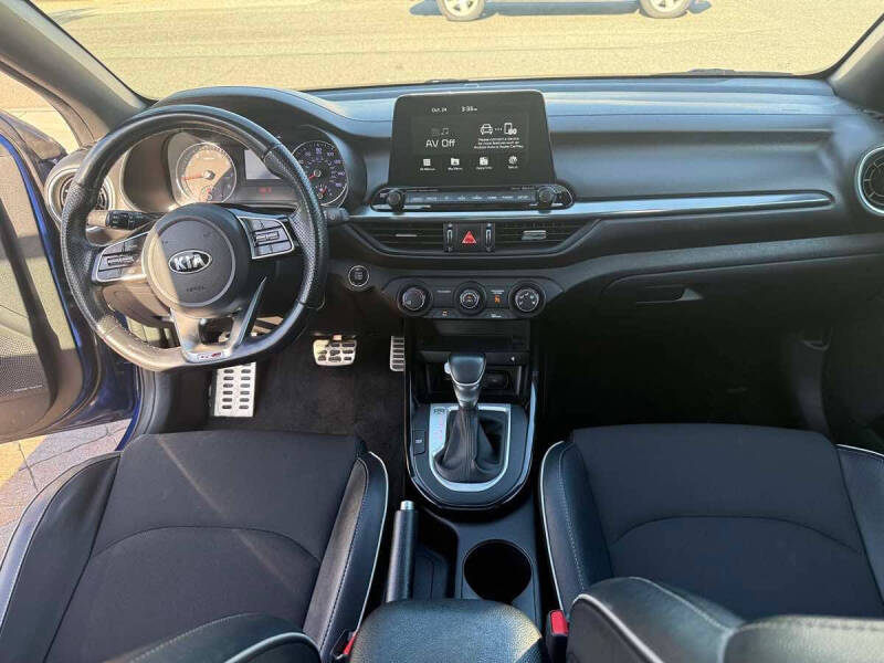 2020 Kia Forte GT Line