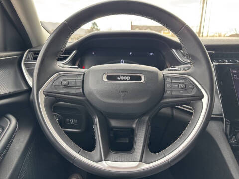 2023 Jeep Grand Cherokee L Laredo