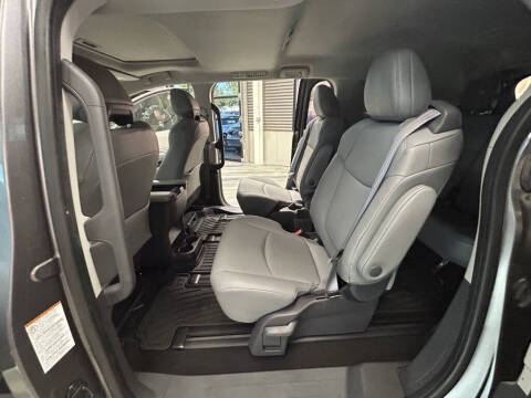 2021 Toyota Sienna XLE 7-Passenger