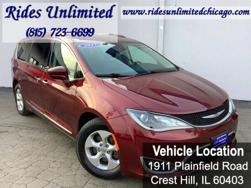 2017 Chrysler Pacifica Touring-L Plus