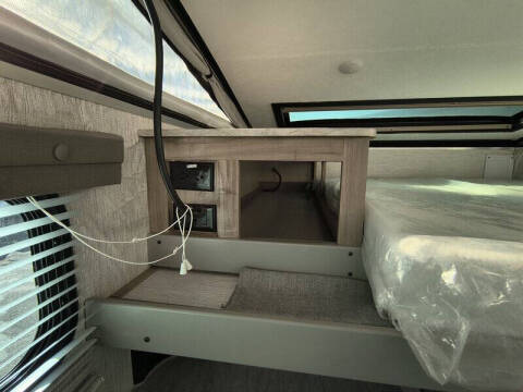 2022 Palomino ROGUE EB-1