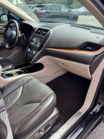 2019 Lincoln MKC Select
