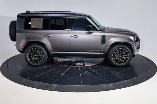 2025 Land Rover Defender