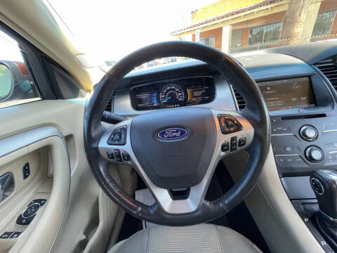 2015 Ford Taurus SEL