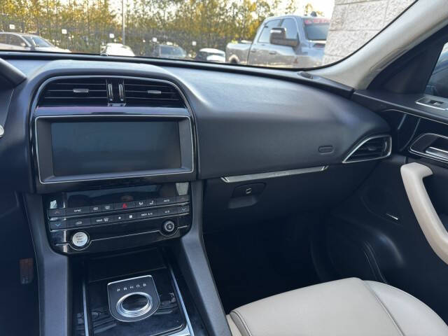 2020 Jaguar F-PACE 25t Premium