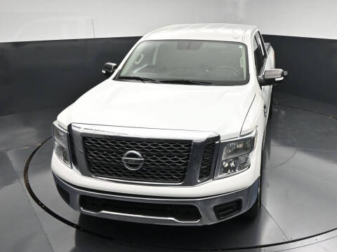 2017 Nissan Titan