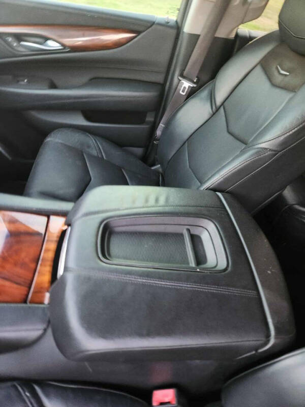 2015 Cadillac Escalade ESV Luxury