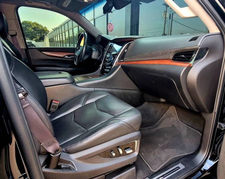 2017 Cadillac Escalade Premium Luxury