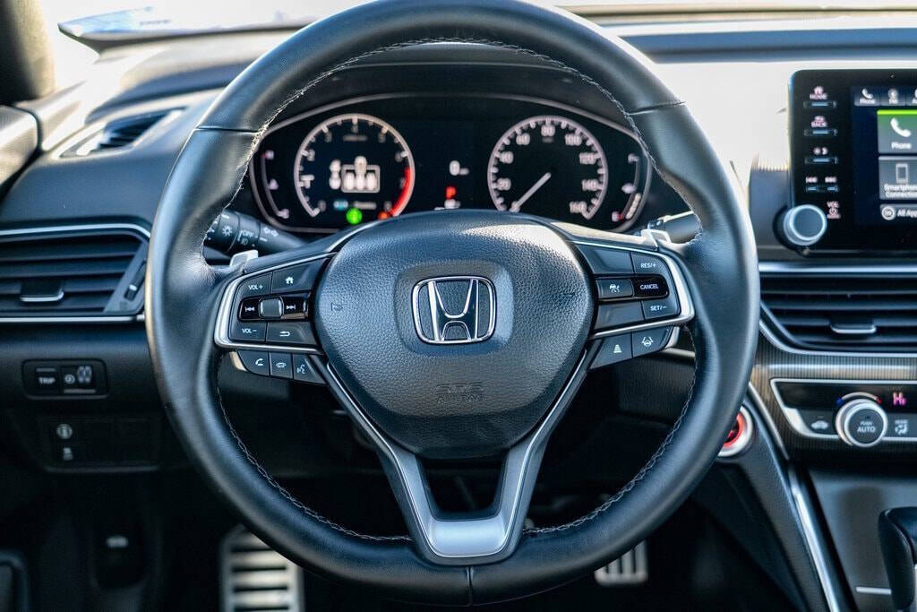 2021 Honda Accord for sale at Auto Destination in Puyallup, WA