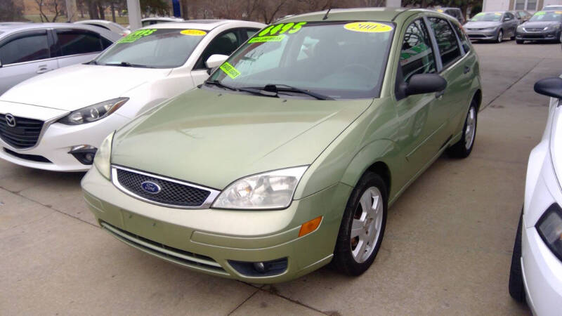 2007 Ford Focus ZX5 S