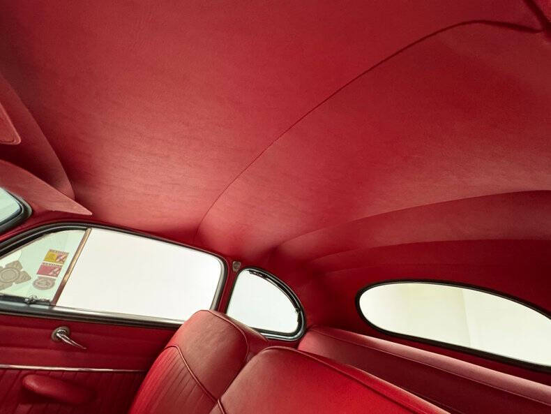 1948 Ford Super Deluxe