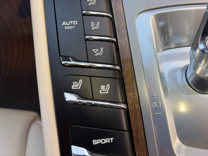 2012 Porsche Panamera 4S