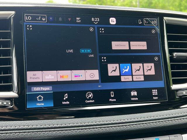 2027 Chrysler Pacifica Select