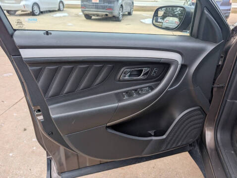 2016 Ford Taurus SEL